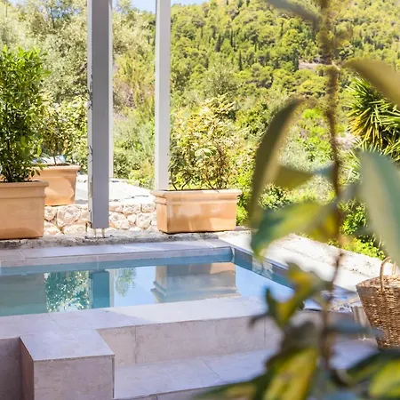 Chromata Assos Kefalonia Hotel 3*