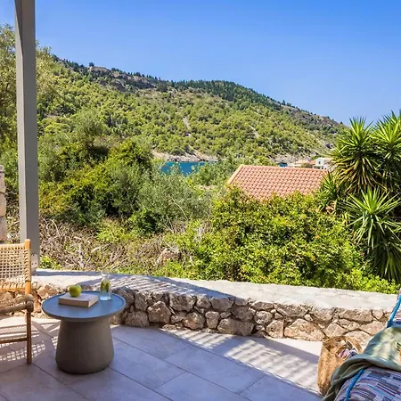 Chromata Assos Kefalonia Hotell 3*