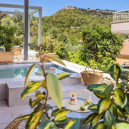 Hotel Chromata Assos Kefalonia *