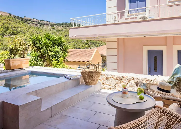 Chromata Assos Kefalonia מלון 3*