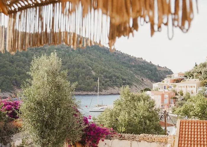Chromata Assos Kefalonia מלון 3*