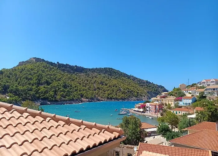 Chromata Assos Kefalonia מלון