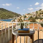 מלון Chromata Assos Kefalonia 3*