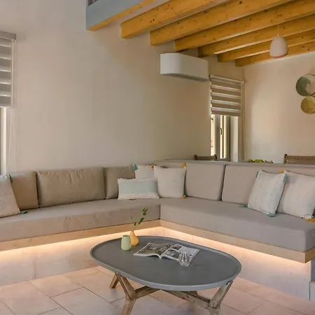 Chromata Assos Kefalonia 3*
