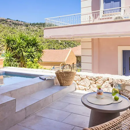 Chromata Assos Kefalonia Hotel 3*