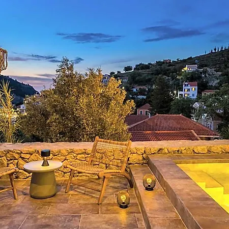 Chromata Assos Kefalonia 3*