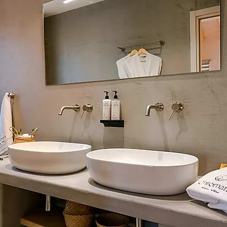 Chromata Assos Kefalonia Hotel 3*