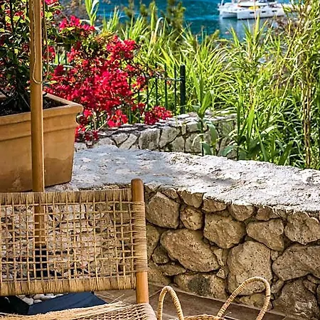Chromata Assos Kefalonia Hotel