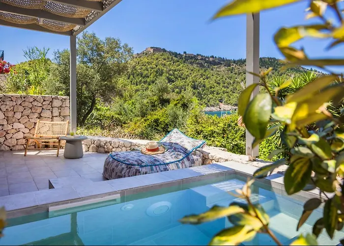 Chromata Assos Kefalonia 3*